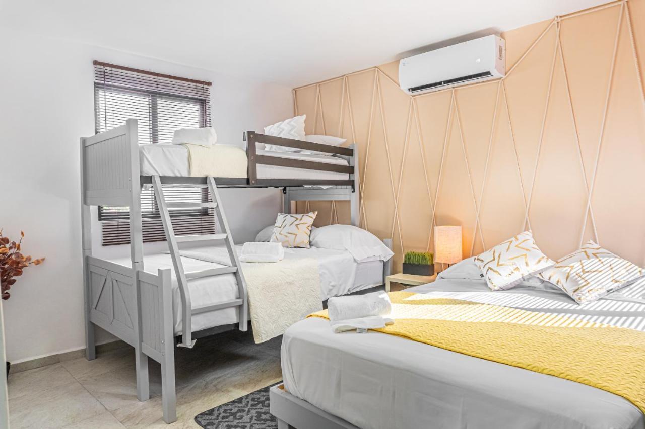 Pako Stays - Luxurious & Spacious 2 Bedroom Apartments Close To The Beach, Free Wi-Fi, Ideal Location In Downtown Cancun Centro Zewnętrze zdjęcie