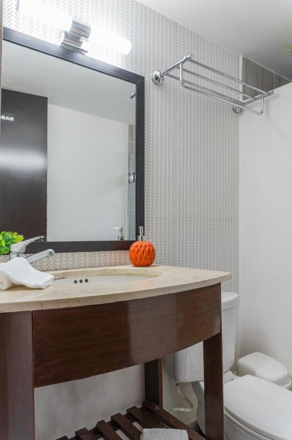 Pako Stays - Luxurious & Spacious 2 Bedroom Apartments Close To The Beach, Free Wi-Fi, Ideal Location In Downtown Cancun Centro Zewnętrze zdjęcie