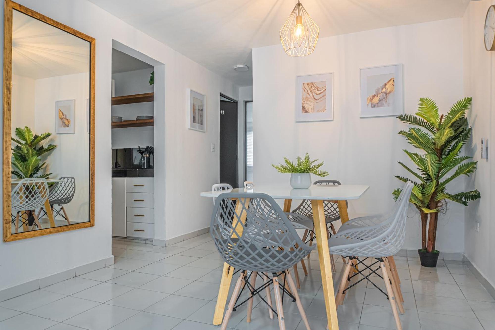 Pako Stays - Luxurious & Spacious 2 Bedroom Apartments Close To The Beach, Free Wi-Fi, Ideal Location In Downtown Cancun Centro Zewnętrze zdjęcie
