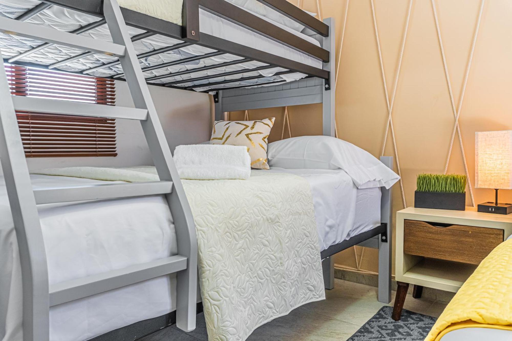 Pako Stays - Luxurious & Spacious 2 Bedroom Apartments Close To The Beach, Free Wi-Fi, Ideal Location In Downtown Cancun Centro Zewnętrze zdjęcie